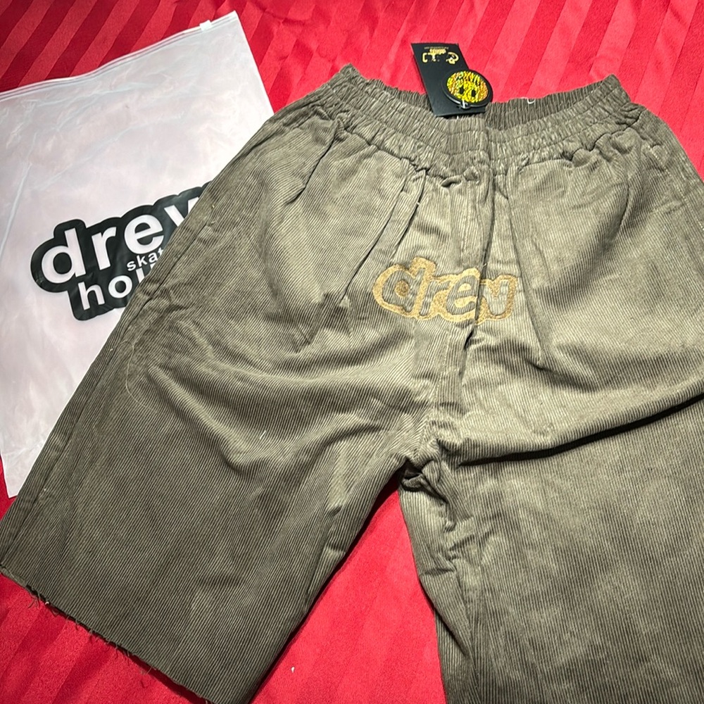 Deconstructed drew house shorts